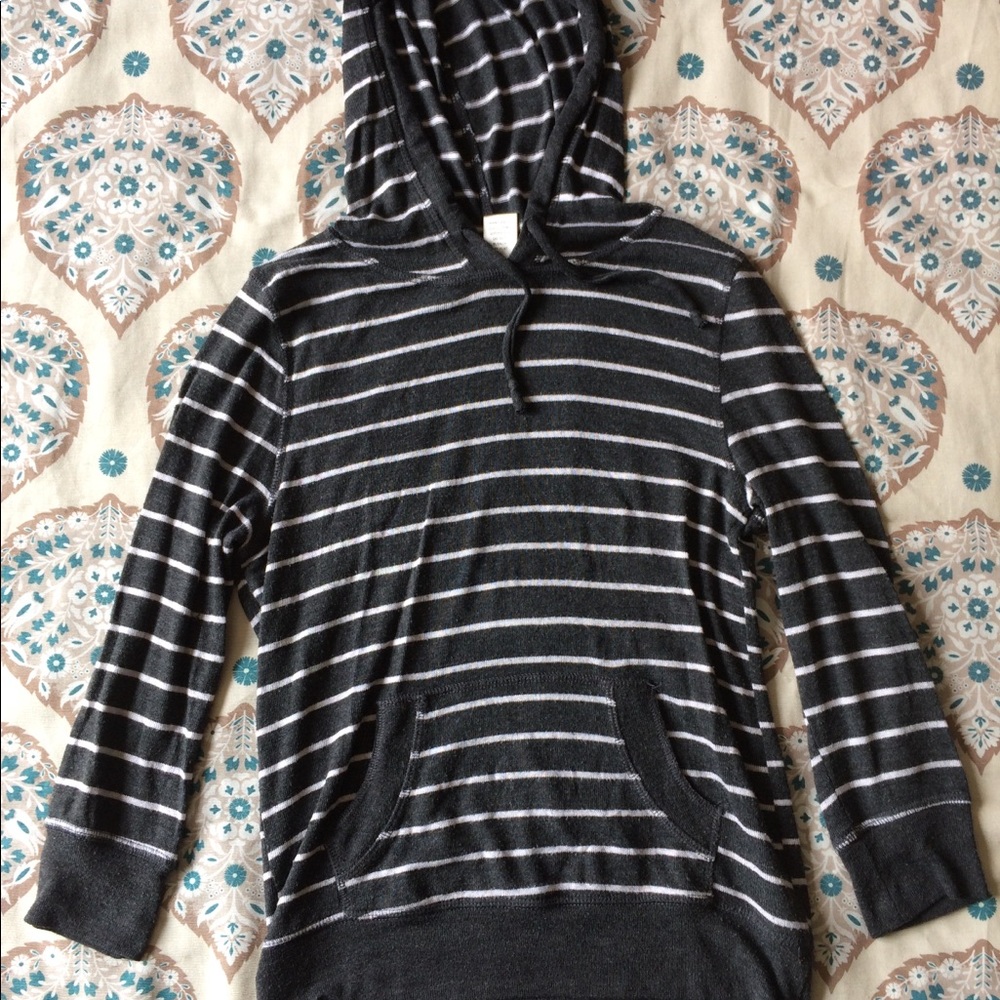 Light Gray White Hoodie Sweater Medium Timing